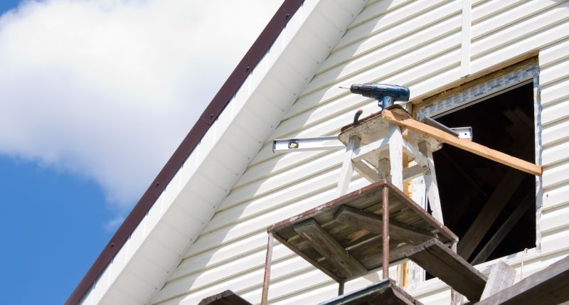 Siding Contractors detail